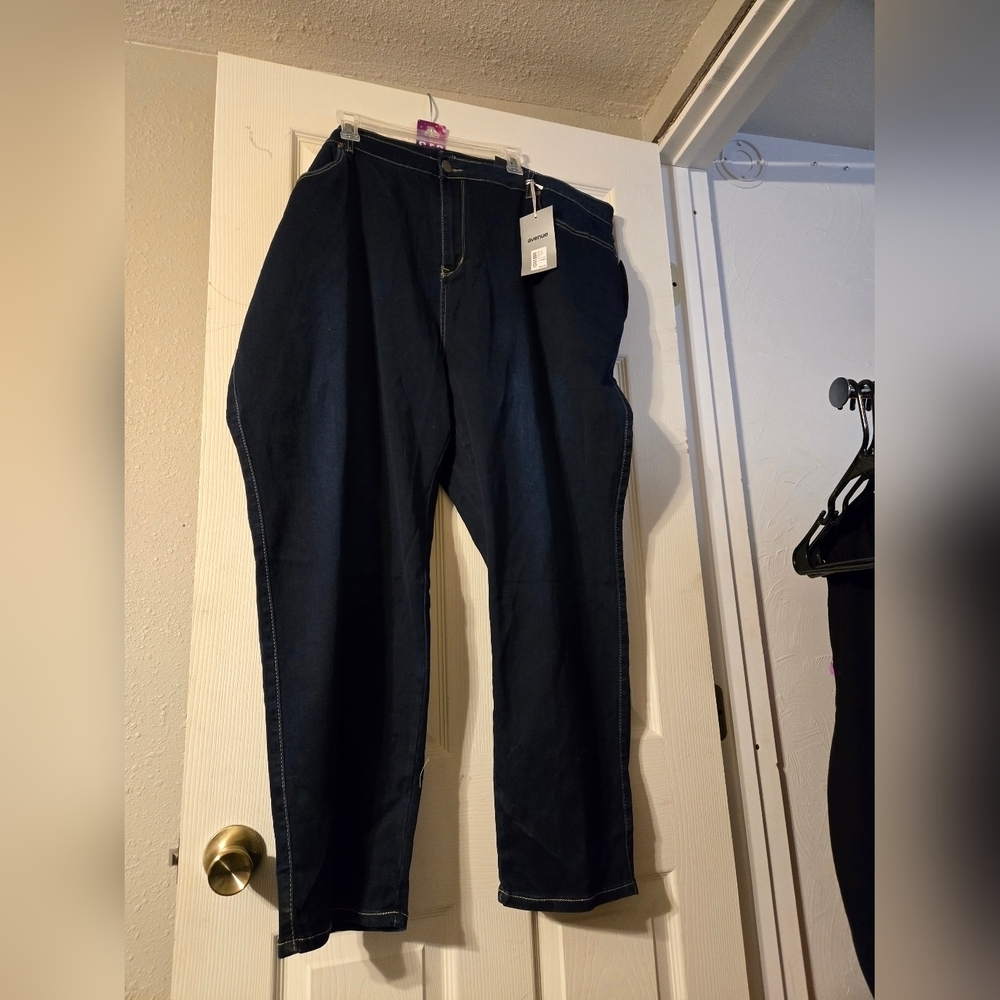Avenue Butter Denim Skinny Jeans - 32A - Picture 3 of 4